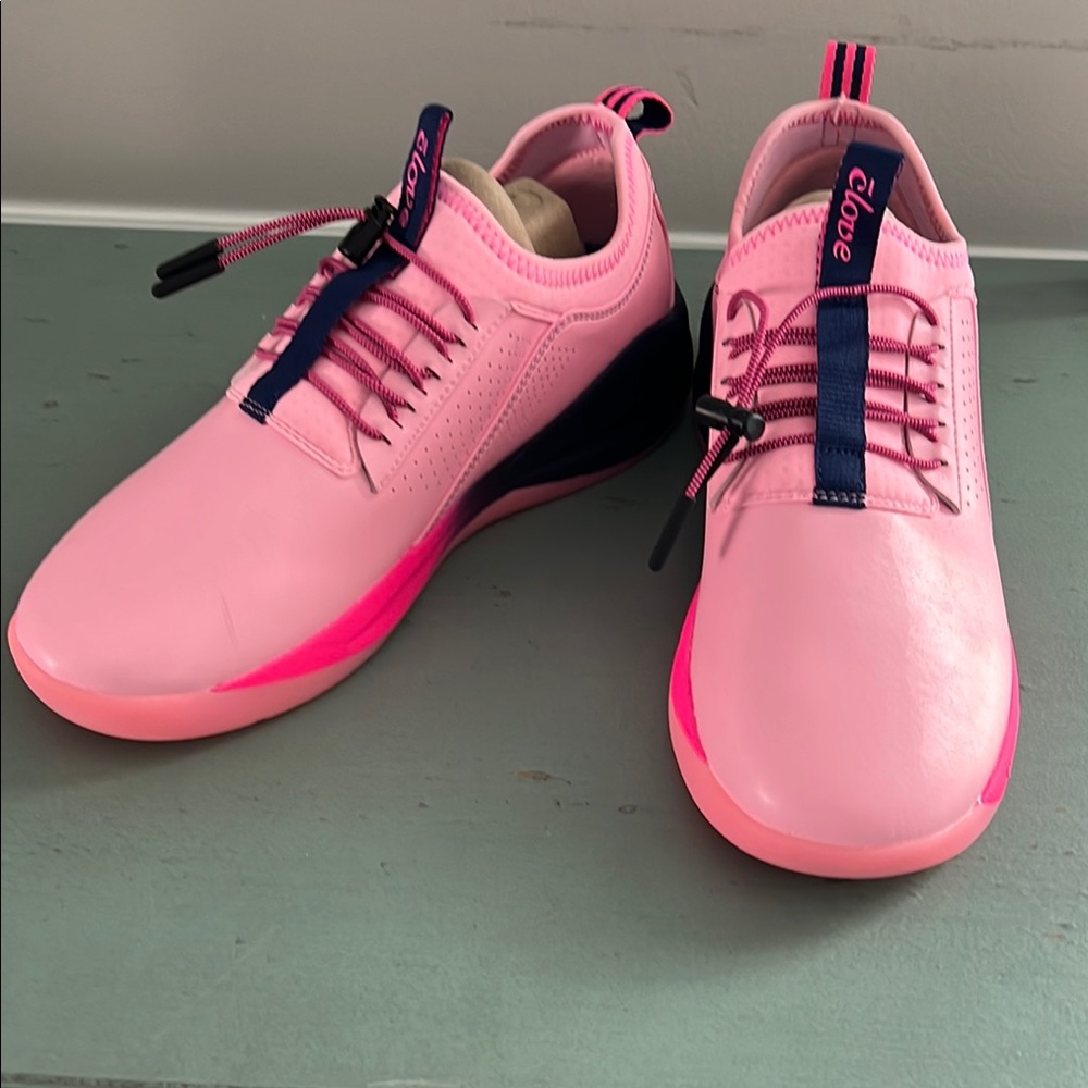 Brand new Clove Women's Pink Sneakers